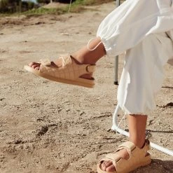 Therapy Shoes AU Andi Beige FLATS