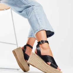 Therapy Shoes AU Anouk Black Platform Heels