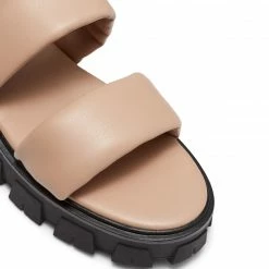 Therapy Shoes AU Ariana Latte