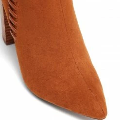 Therapy Shoes AU Bindy Tan