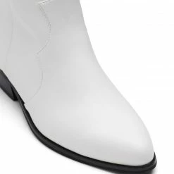 Therapy Shoes AU Bonnie White