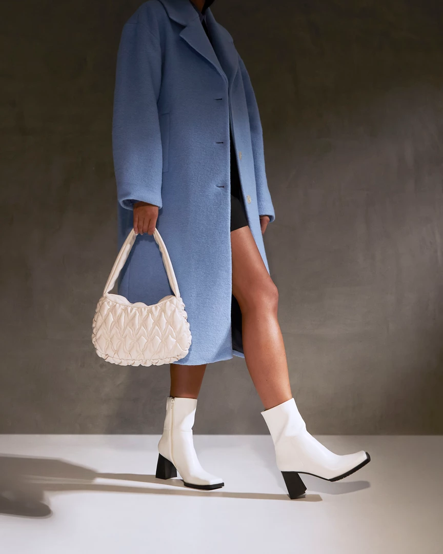 Therapy Shoes AU BOOTS Camelia White