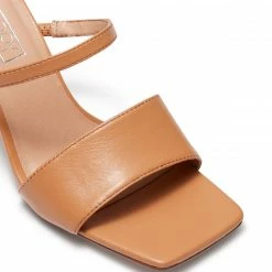 Therapy Shoes AU HEELS Cassie Honey