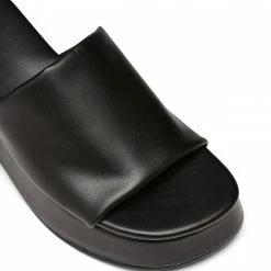 Therapy Shoes AU Cindy Black Platform Heels