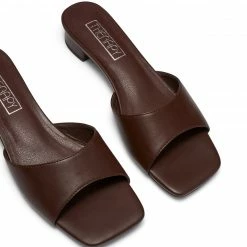 Therapy Shoes AU HEELS Debbie Chocolate