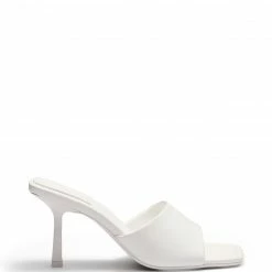 Therapy Shoes Dionne White