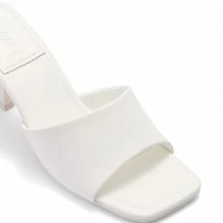 Therapy Shoes Dionne White