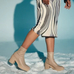 Therapy Shoes AU Gia Latte