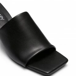 Therapy Shoes AU HEELS Grimes Black