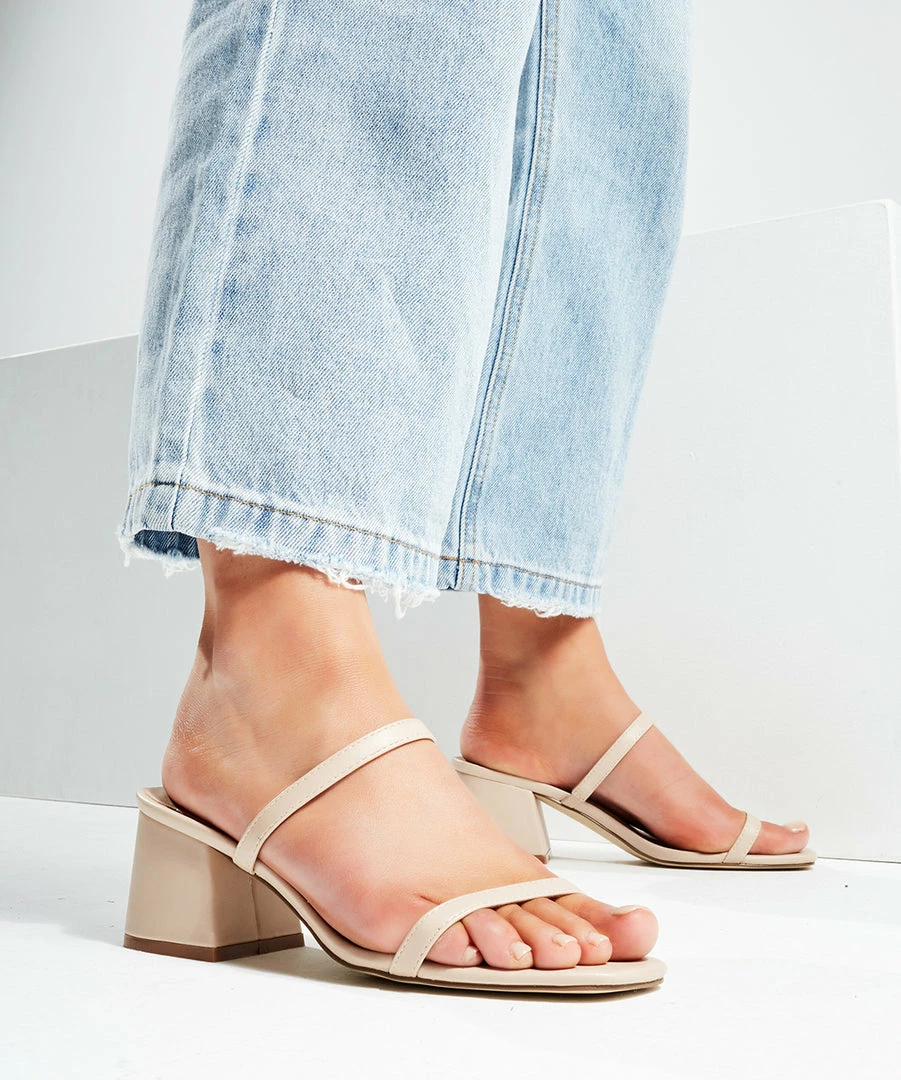 Therapy Shoes AU Goldie Nude