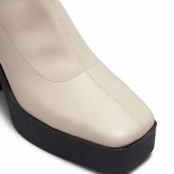 Therapy Shoes AU Jagger Bone