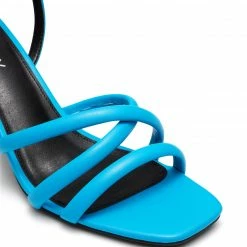 Therapy Shoes AU Kade Azure