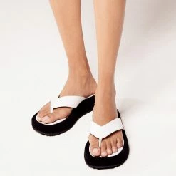 Therapy Shoes AU FLATS Kari White