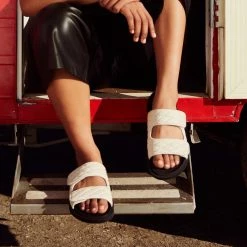 Therapy Shoes AU Linda Cream FLATS