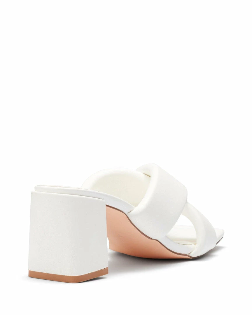 Therapy Shoes AU Mary-Kate White