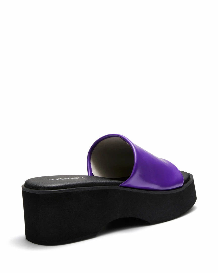 Therapy Shoes AU Naomi Violet