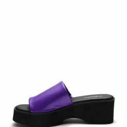 Therapy Shoes AU Naomi Violet