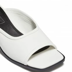 Therapy Shoes AU HEELS Octavia White