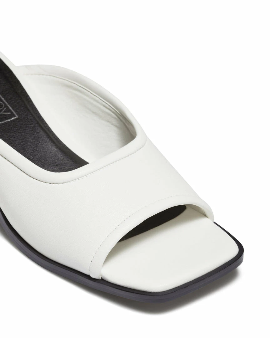 Therapy Shoes AU HEELS Octavia White