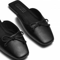 Therapy Shoes AU Odette Black