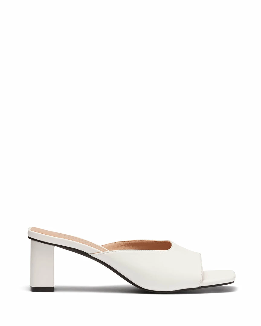 Therapy Shoes AU Piper White HEELS