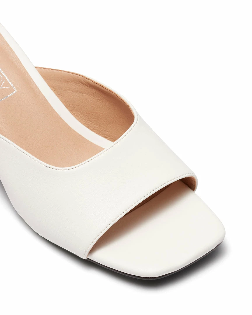 Therapy Shoes AU Piper White HEELS