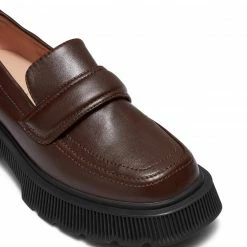 Therapy Shoes AU Risky Chocolate Platform Heels