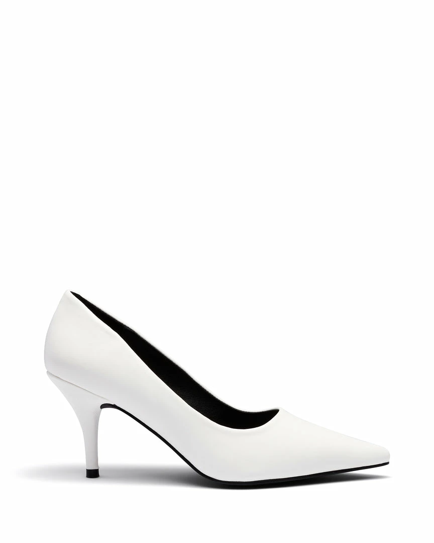 Therapy Shoes AU HEELS Sabrina White