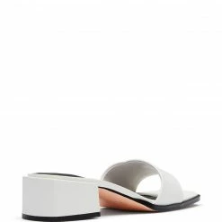 Therapy Shoes AU Stormi White