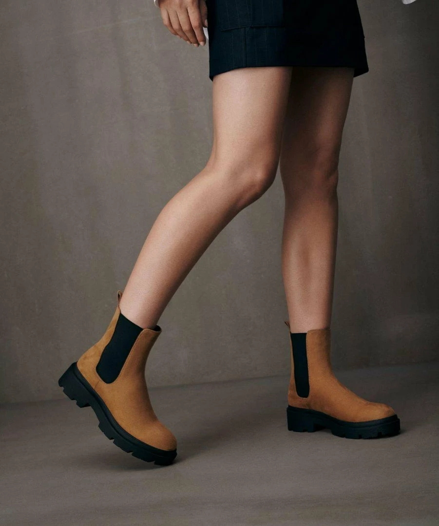 Therapy Shoes AU Threadbo Tan BOOTS