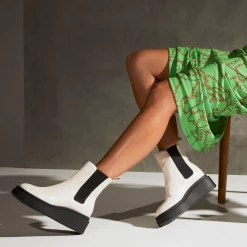 Therapy Shoes AU Wilde White