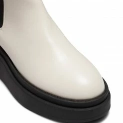 Therapy Shoes AU Wilde White